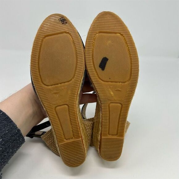Eric Michael Silver Espadrille Ankle Strap Wedge Sandals Size 37 Summer Casual - Picture 9 of 13